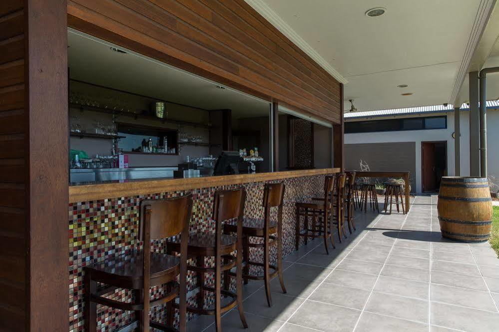 Merinda Village Hotel Bowen Zewnętrze zdjęcie