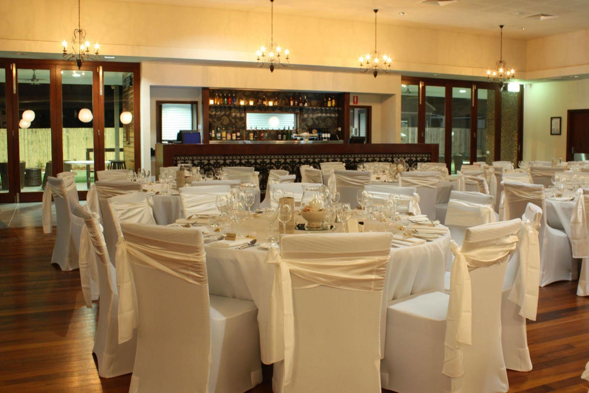 Merinda Village Hotel Bowen Zewnętrze zdjęcie